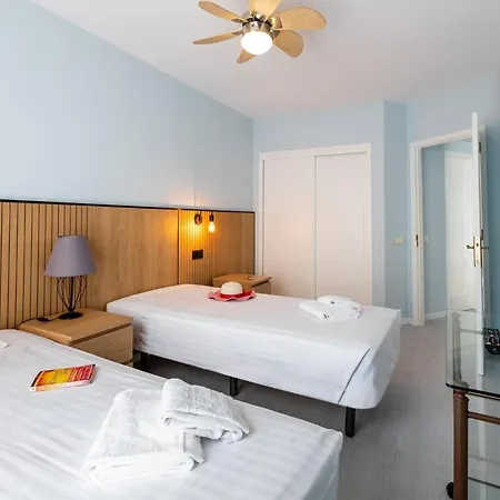 Diamantes - Heated Pool, Cristianos * לוס כריסטיאנוס